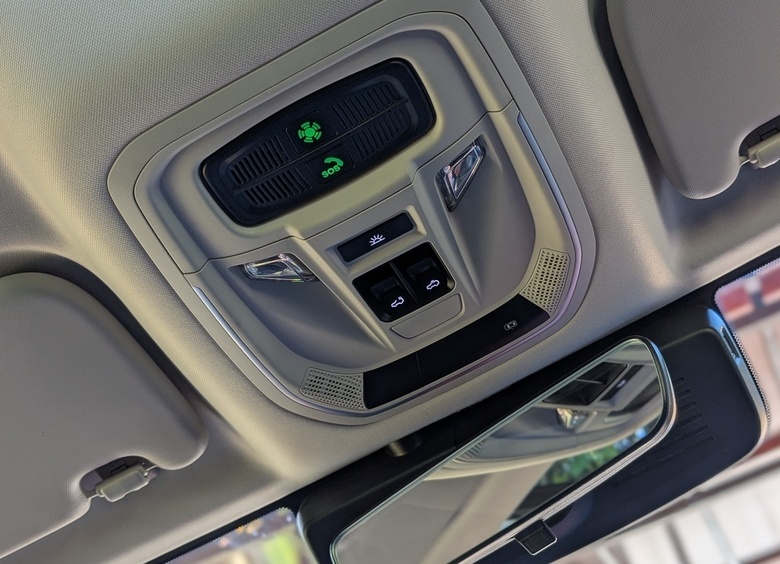 Кнопку SOS хотят вернуть в иномарки, ввезенные в Россию физлицами