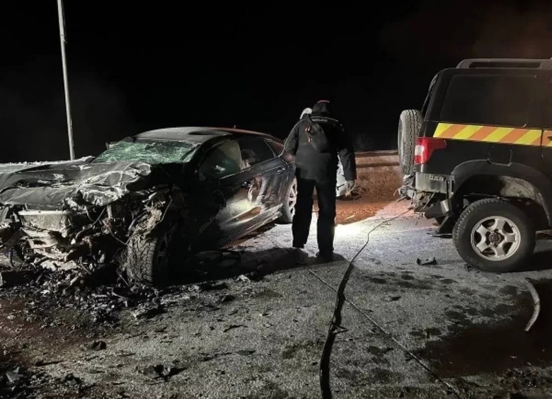 Изображение На трассе Сургут-Салехард один человек погиб при столкновении трех автомобилей