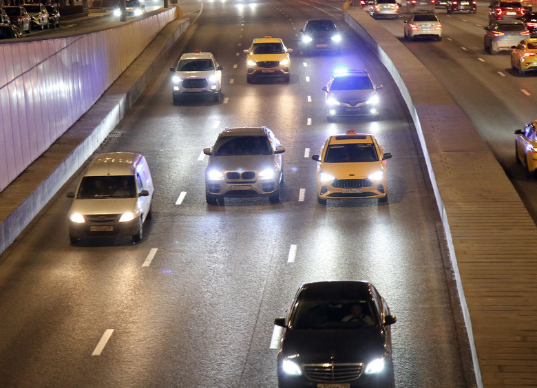 Изображение Неправильный обогрев автомобилей зимой может привести к пожару