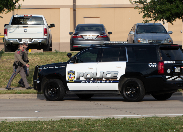 Изображение Женщине вернули угнанную машину, но — со странными предметами и наркотиками