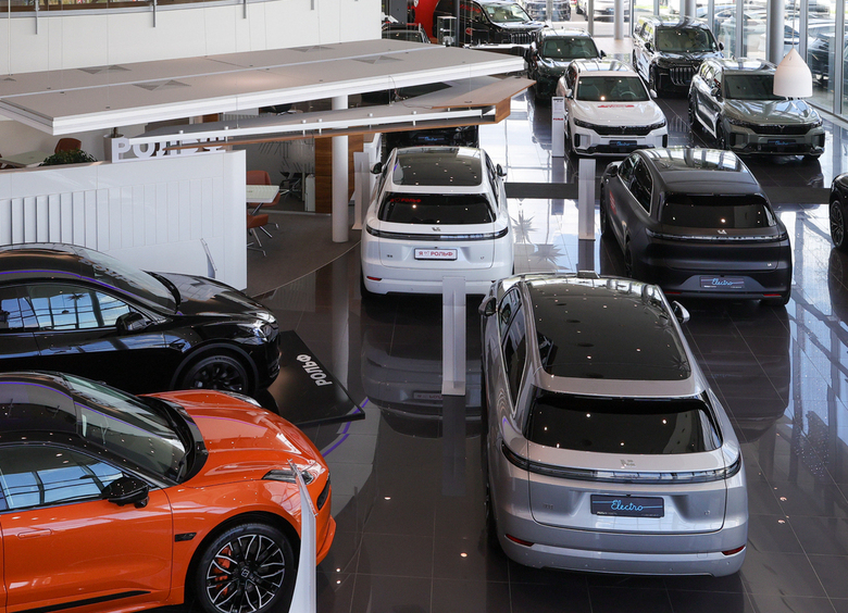 В ноябре россияне потратили на новые автомобили более 450 млрд рублей