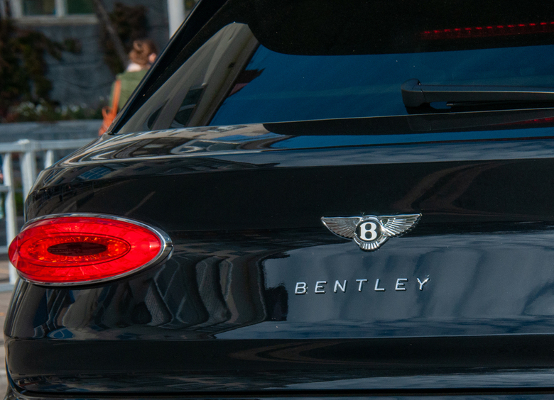 В конце осени на 16% выросли российские продажи люксовых машин с пробегом