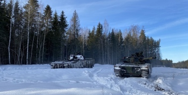 Русские дроны сожгли в свинарнике «лучшую» БМП НАТО