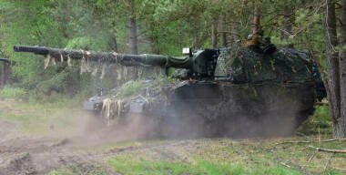 Осадочек остался: русский дрон уничтожил редчайшую гаубицу ВСУ