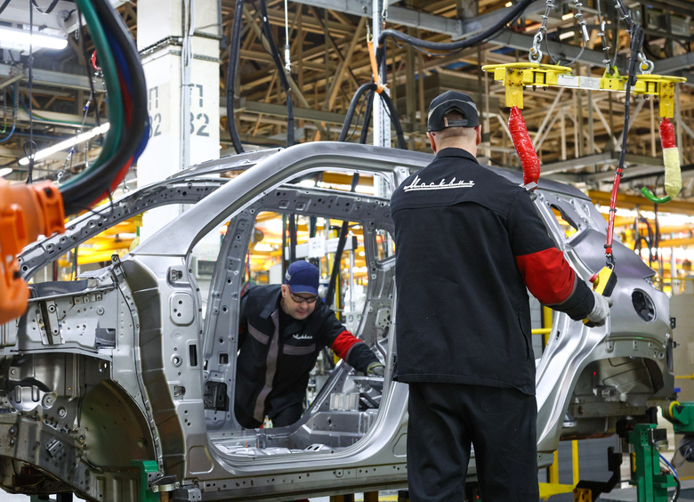 Российские продажи «Москвич М70» и «М90» начнутся весной