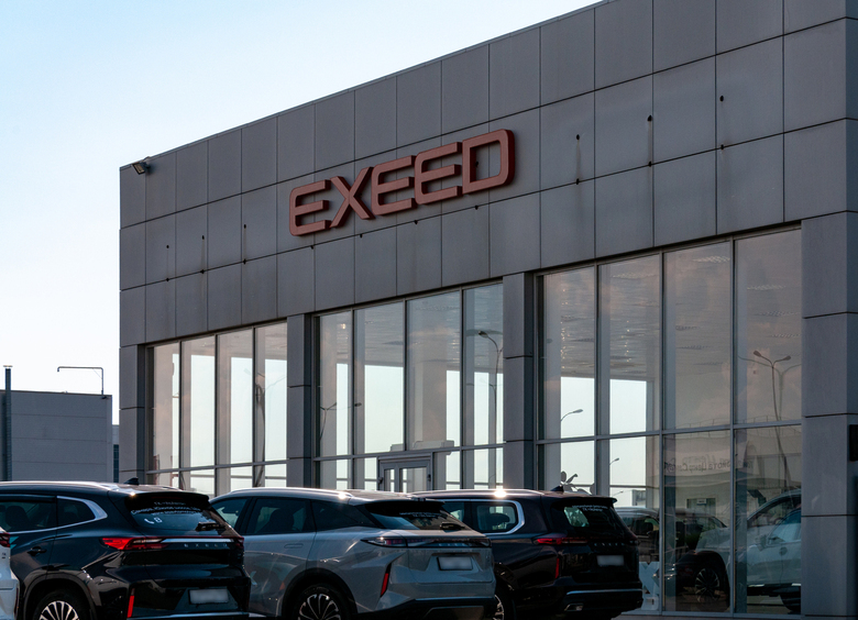 В России в 1,5 раза выросли продажи новых премиальных машин