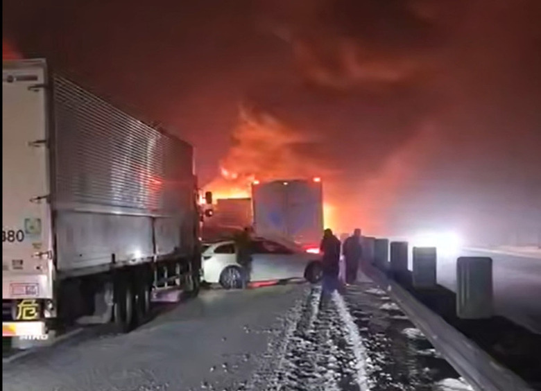 Изображение Двадцать шесть человек пострадали в массовой аварии в Японии