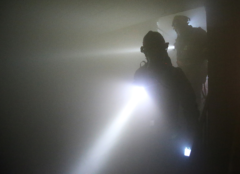 Изображение Пятеро детей отравились угарным газом при прогреве машины в гараже в Туве