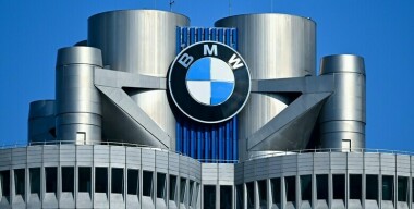 Китайский офис BMW призвали прекратить поставки «баварцев» в Россию