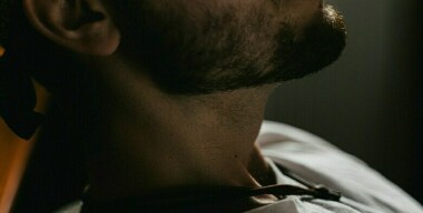 Филлеры без перегибов: что мужчины меняют во внешности, тренды косметологии