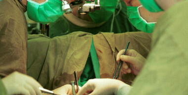 Железный штырь пробил днище авто и вонзился в ягодицы женщины на Камчатке