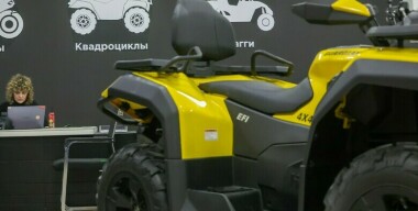 Госдума разрешила водителям легковушек управлять внедорожниками категории AII