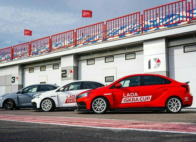 АВТОВАЗ подразнил «горячей» LADA Iskra TMS